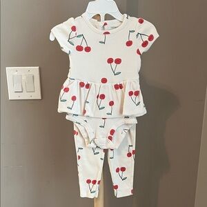 ⭐️⭐️ PICK 5 / $20 Carter's White and Red Cherry Outfit 9 Months